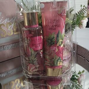 VICTORIA'S SECRET PINEAPPLE HIGH MIST AND LOTION PARFUM